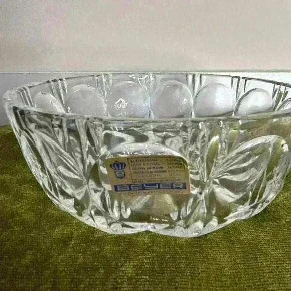 Beyer Bleikristall 24% Lead Cut‎ Crystal 6.75 in Holiday Nut / Candy Dish Bowl - Picture 3 of 7